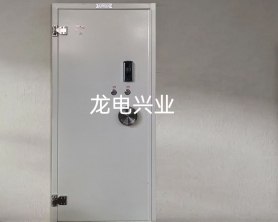 春节后第一个金库门项目安装完成---深圳水贝珠宝厂金库门，配电子指纹门禁